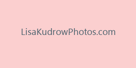 LisaKudrowPhotos.com
